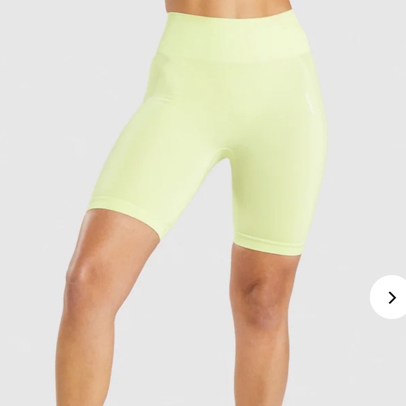 Gymshark cycling shorts - Picture 2 of 5